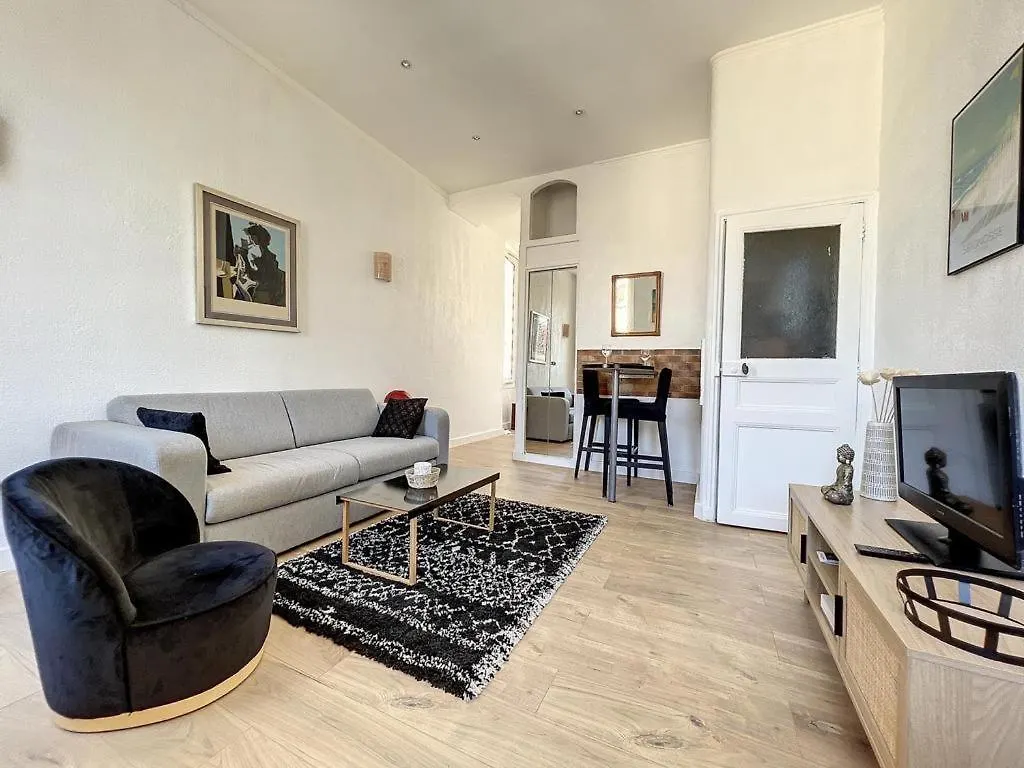 Ultra Central - Le Quartier Des Artistes - Les Freres De La Loc' Marseille 0*,